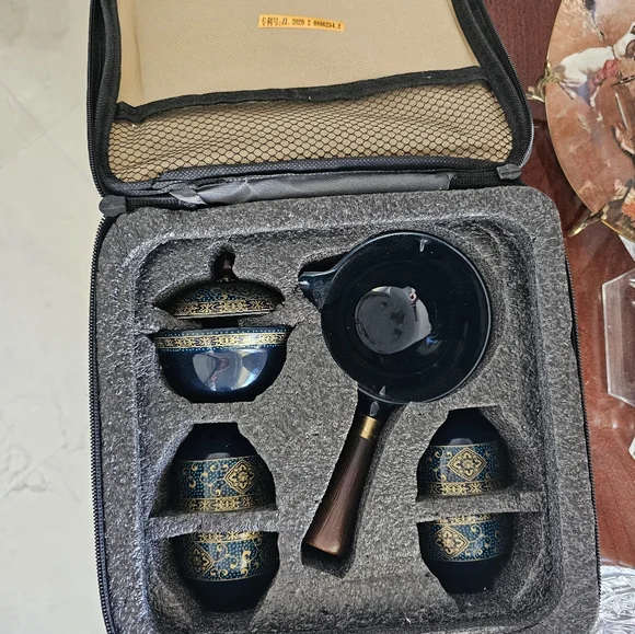 Rotary loose leaf tea maker travel gift set